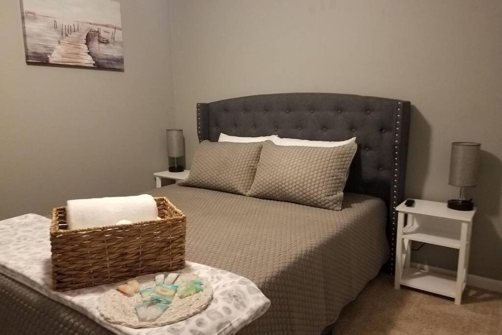 Апартаменты Cozy 3 Bed 2.5 Bath Located Near Busch Gardens Тампа Экстерьер фото